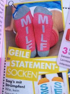 Statement-Socken in der Bravo. Das nächste ganz große Ding! (entnommen aus: Bravo, Nr. 23, 2014, S. 7.)